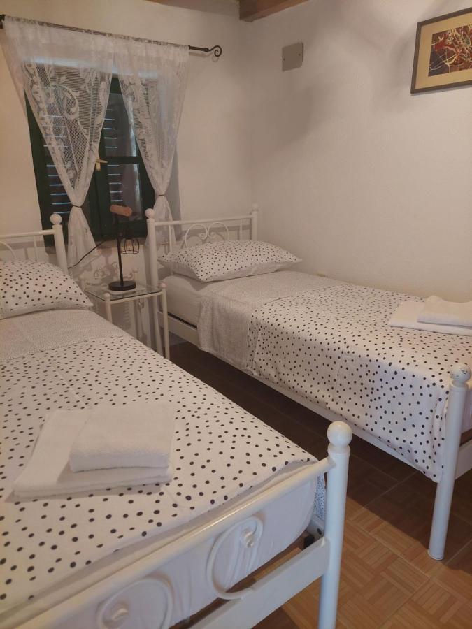 Apartman Studio Zdravko Eco Village إيموتسكي المظهر الخارجي الصورة